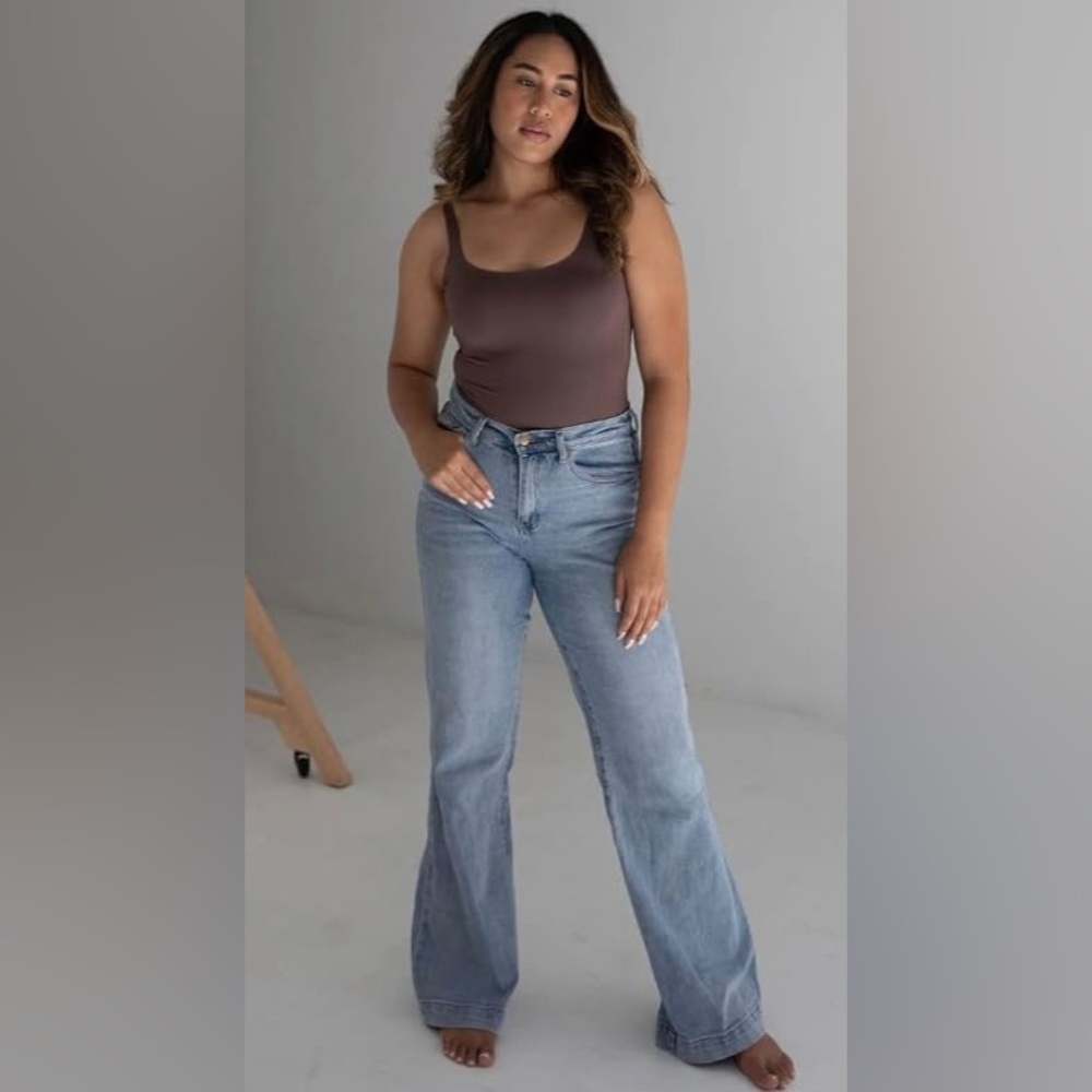 Almere Low Back Contour Tank High Cut Thong Bodysuit Large